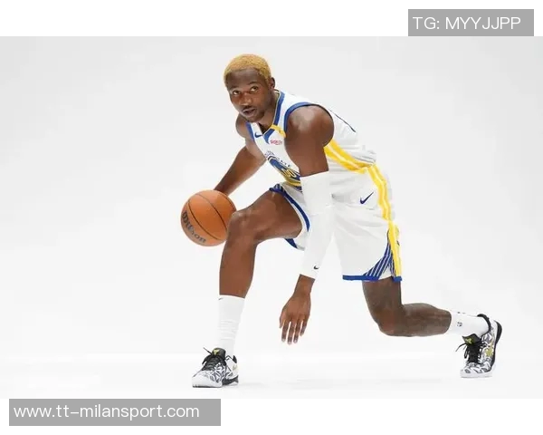 库明加回应续约争议称现场球迷与网络评论者看法截然不同 库明加回应续约争议称现场球迷与网络评论者看法截然不同