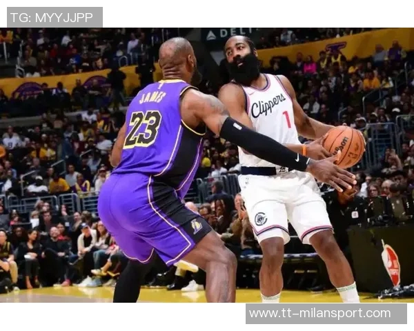 哈登强调防守是球队本赛季成功的核心要素与关键所在