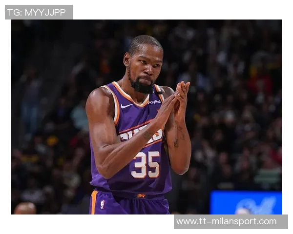 杜兰特谈连败压力:胜利渴望促使球队奋发向上 杜兰特谈连败压力:胜利渴望促使球队奋发向上