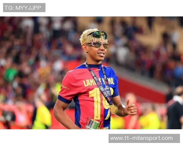 19岁前球员数据对比亚马尔表现抢眼梅西和C罗各有千秋