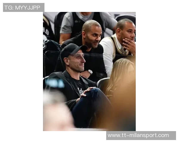 阿尔达图兰退役两年半后教练生涯显苍老面容令人唏嘘