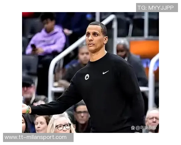 怀特谈马祖拉理念强调多元影响赢球不应以投篮表现自我定义 怀特谈马祖拉理念强调多元影响赢球不应以投篮表现自我定义