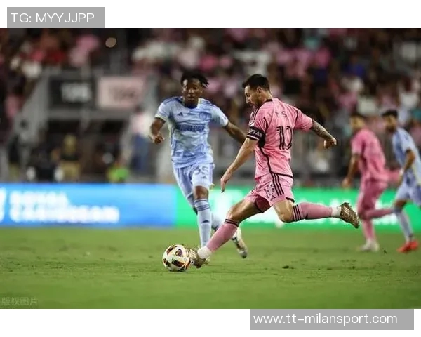 阿尔巴巧妙穿裆助攻迈阿密足球队轻松领先对手4-1 阿尔巴巧妙穿裆助攻迈阿密足球队轻松领先对手4-1